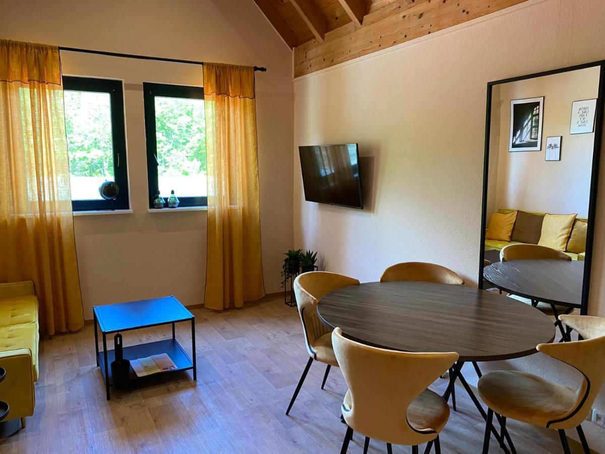 Ferienwohnungen Park Cafe Am Kurpark 베른카슈텔쿠에스 외부 사진