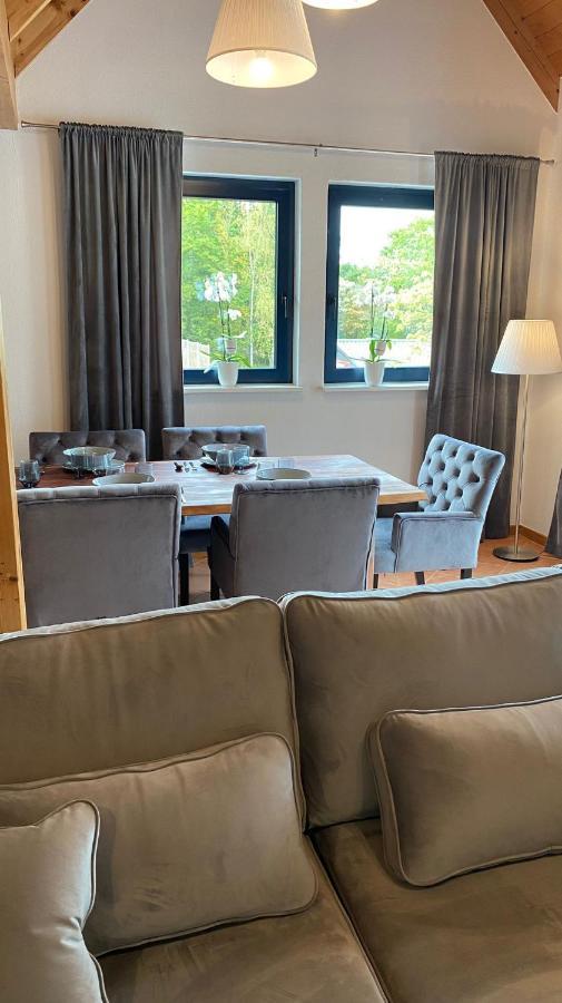 Ferienwohnungen Park Cafe Am Kurpark 베른카슈텔쿠에스 외부 사진